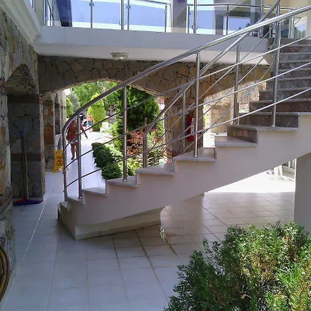Orka Center Point Apartment *